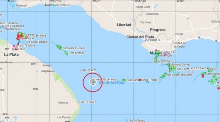 Río de la Plata: un buque gaseo quedó atascado casi un día en el canal Punta Indio