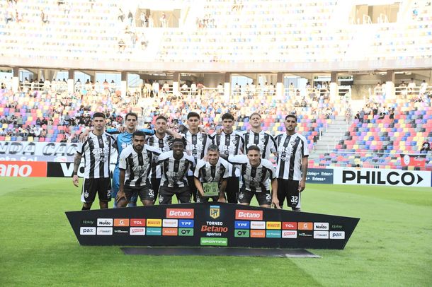 Pese a las polémicas, Huracán se impuso ante Central Córdoba en Santiago del Estero y es escolta