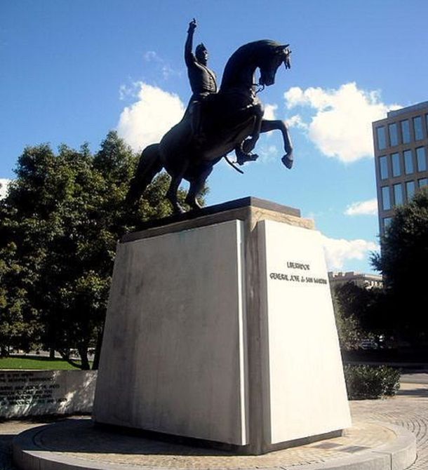 El embajador de los Estados Unidos comparó a George Washington con San Martín