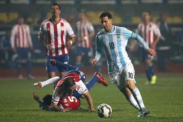 La curiosa manía de Lionel Messi: hacer que sus rivales se choquen entre sí
