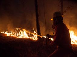ascienden a 480 los evacuados por los incendios en cordoba ascienden a 480 los evacuados por los incendios en cordoba