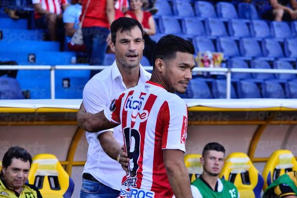 Teófilo Gutiérrez y Sebastián Saja