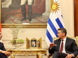 Los presidentes Luis Lacalle Pou y Santiago Peña avanzaron en la agenda bilateral de Uruguay y Paraguay. Los presidentes Luis Lacalle Pou y Santiago Peña avanzaron en la agenda bilateral de Uruguay y Paraguay.