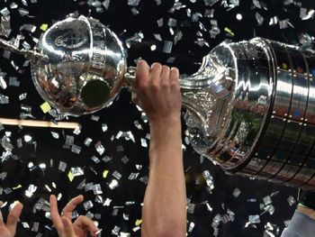 Ver la final de la Libertadores demandará más de un salario mínimo a los argentinos
