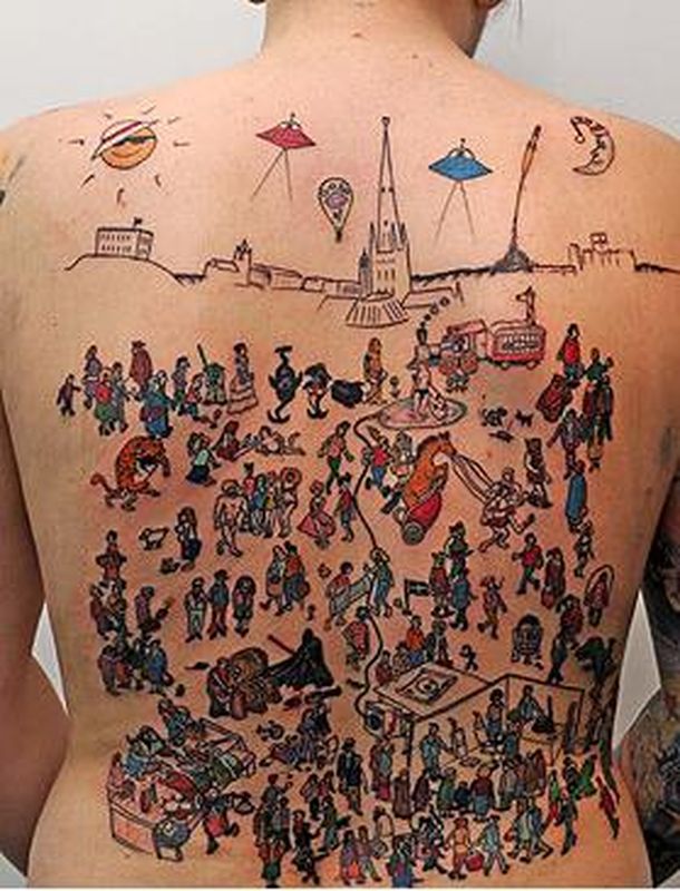 ¿Dónde está Wally? El gran tatoo que se hizo un fan en su espalda ¿Dónde está Wally? El gran tatoo que se hizo un fan en su espalda