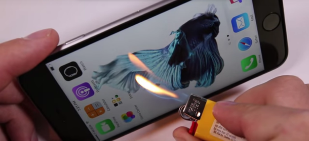 VIDEO: Queman, rayan y doblan el iPhone 6s para ver cuán resistente es
