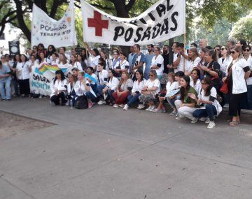 Continúa el paro de 72 horas en el Hospital Posadas: qué reclaman