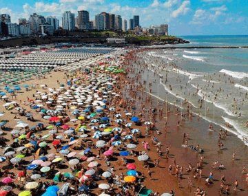 Cuánto cuesta alquilar una carpa en Mar del Plata este verano
