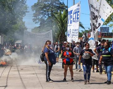 Tensión e incidentes en una protesta de trabajadores de una cooperativa