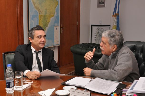 De Vido recibió a Nito Artaza para analizar obras de infraestructura