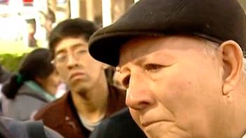 video: un jubilado de jose c. paz se largo a llorar porque se quedo sin fruta video: un jubilado de jose c. paz se largo a llorar porque se quedo sin fruta