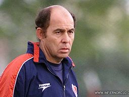 bochini critico el planteo de brindisi tras el debut en la b bochini critico el planteo de brindisi tras el debut en la b