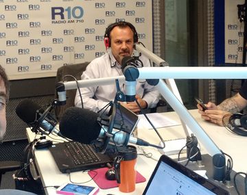 Gustavo Sylvestre, en Radio 10.