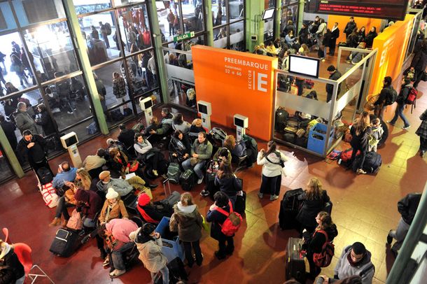 Intenso movimiento en el inicio de las vacaciones de invierno