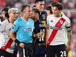 estallo la polemica: la jugada que si sanciono herrera y que desde river denuncian que expone al arbitro estallo la polemica: la jugada que si sanciono herrera y que desde river denuncian que expone al arbitro