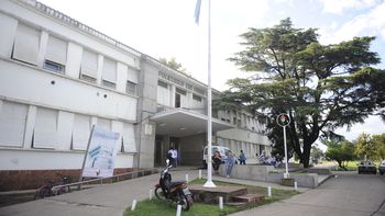 dejo abandonada a su beba en la casa y se fue a otra ciudad: la salvaron los vecinos dejo abandonada a su beba en la casa y se fue a otra ciudad: la salvaron los vecinos