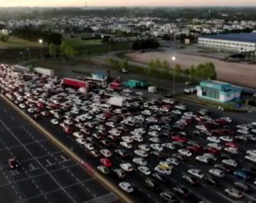 Éxodo turístico por el fin de semana largo: así está el peaje de Hudson