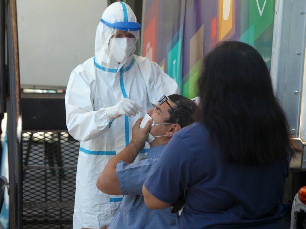 Covid-19: por qué mueren más hombres que mujeres