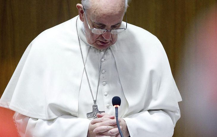 Alerta papal: Francisco suspendió una visita por una  indisposición