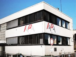 crisis economica: cerro la unica fabrica en el pais que producia aisladores para la red electrica crisis economica: cerro la unica fabrica en el pais que producia aisladores para la red electrica