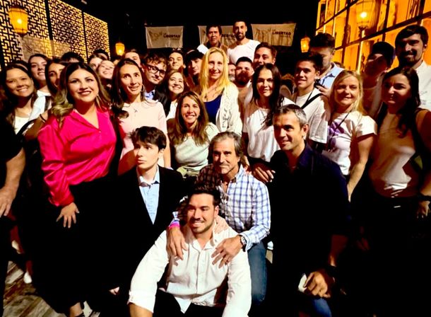 Bomba: aseguran que una ex Gran Hermano está saliendo con un dirigente de La Libertad Avanza