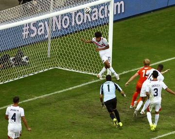 Mirá el milagro en el área de Costa Rica para obligar el alargue ante Holanda