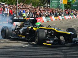 sorpresa: cual es el auto manejara colapinto durante su exhibicion en buenos aires sorpresa: cual es el auto manejara colapinto durante su exhibicion en buenos aires