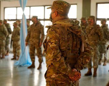 El Gobierno estableció las nuevas escalas salariales para militares y policías navales