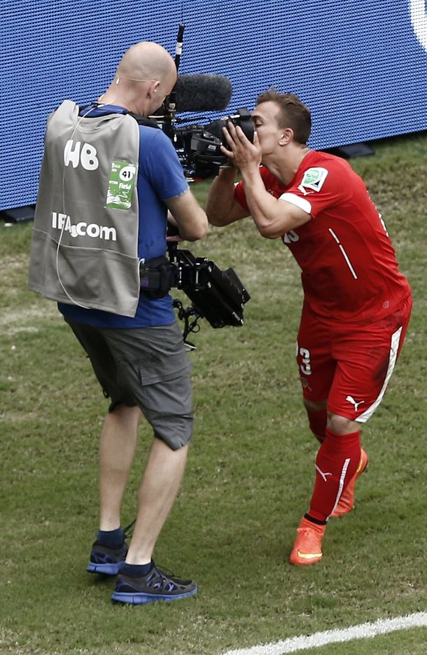 Suiza impuso su autoridad ante Hondúras y será rival de Argentina