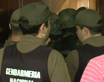 VIDEO: Así entró la Gendarmería a la casa de Julio De Vido para detenerlo