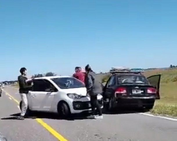 Casi tragedia rumbo a La Costa: se adelantó en doble fila y de milagro no chocó de frente