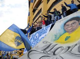 mas de cinco mil personas en el banderazo por riquelme mas de cinco mil personas en el banderazo por riquelme