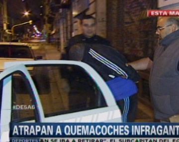 Atrapan infraganti a dos quemacoches en Tribunales
