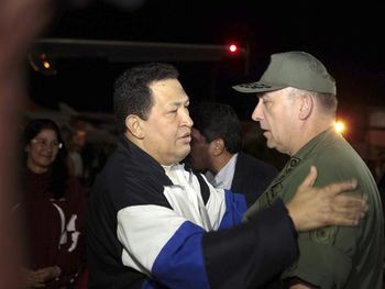 Chávez regresó a Venezuela tras su tratamiento en Cuba