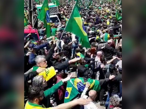 Polémica en Brasil: militantes de Bolsonaro hicieron el saludo nazi en un acto