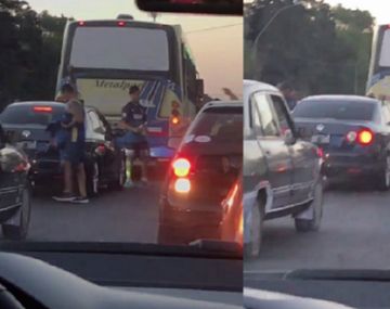 VIDEO: Hinchas de Boca le rompieron un auto a fanáticos de River