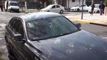 atacaron a huevazos el auto de anibal lotocki atacaron a huevazos el auto de anibal lotocki