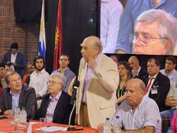 El expresidente Julio María Sanguinetti anticipó que el próximo 1 de marzo dejará su cargo de Secretario General del Partido Colorado. El expresidente Julio María Sanguinetti anticipó que el próximo 1 de marzo dejará su cargo de Secretario General del Partido Colorado.