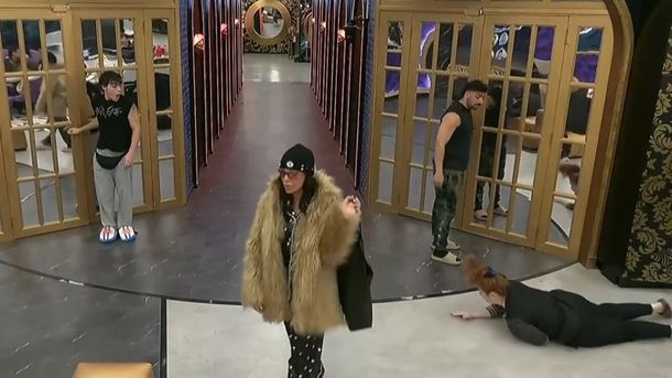 Fuerte preocupación: Andrea del Boca sufrió una nueva caída en Gran Hermano Generación Dorada