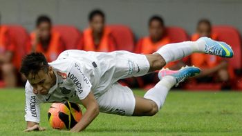 neymar se despidio al borde de las lagrimas del santos neymar se despidio al borde de las lagrimas del santos