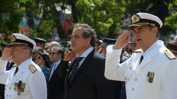 tomaron juramento el nuevos jefes de la armada y del ejercito tomaron juramento el nuevos jefes de la armada y del ejercito