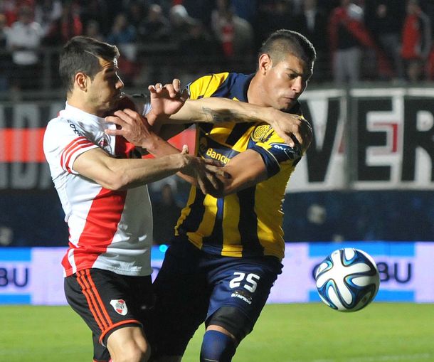 Rosario Central frenó al imparable River y lo eliminó en cuartos de final
