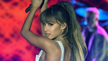 Ariana terminó de dar su show cuando una bomba explotó en el Manchester Arena Ariana terminó de dar su show cuando una bomba explotó en el Manchester Arena