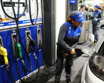Por 14° vez volvió a subir la nafta: en el año tuvo un aumento del 65%