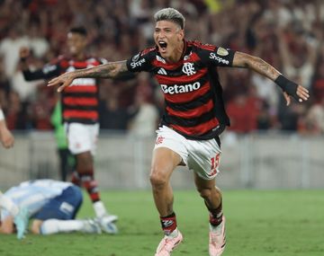 A todo trapo: el efusivo festejo de Carrascal en Brasil tras ganar la Libertadores