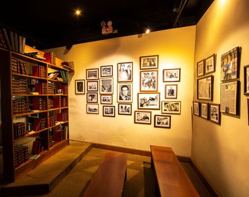 Huellas literarias: un viaje por los destinos que marcaron a Mario Vargas Llosa