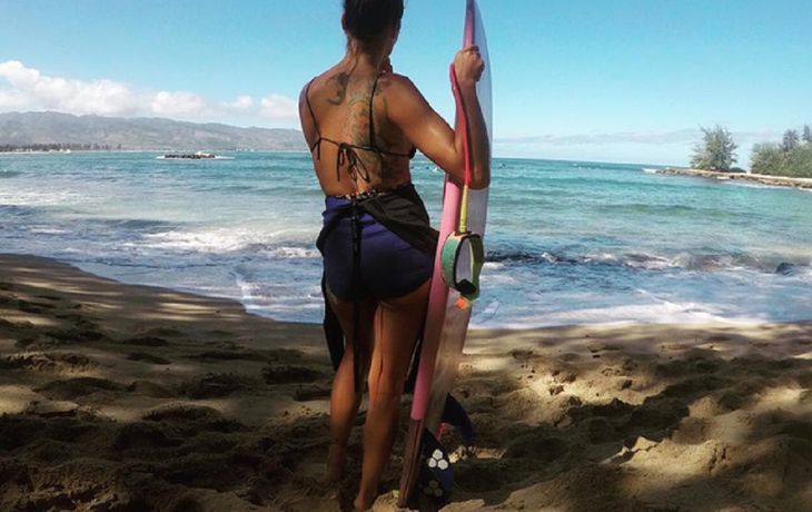 Juana Viale: vacaciones a puro deporte acuático