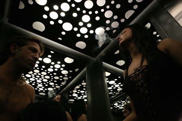 Prostíbulo ofrece sexo gratis a quienes se dejen filmar en video