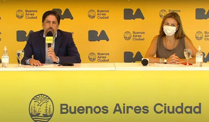 Junto a Trotta, Acuña destacó la decisión mutua de comenzar las clases el 17 de febrero en la Ciudad