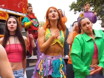 Flor Vigna estrenó nueva canción y en las redes la destrozaron